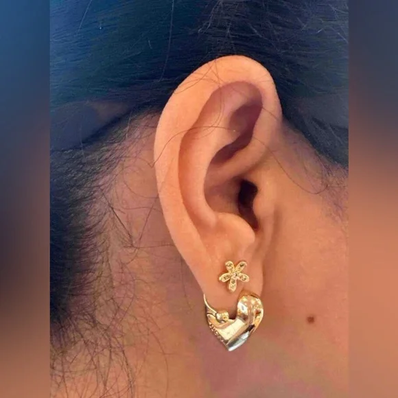 New Lucky Brand Gold Plated Chunky Heart Hoop Earrings - Picture 12 of 15